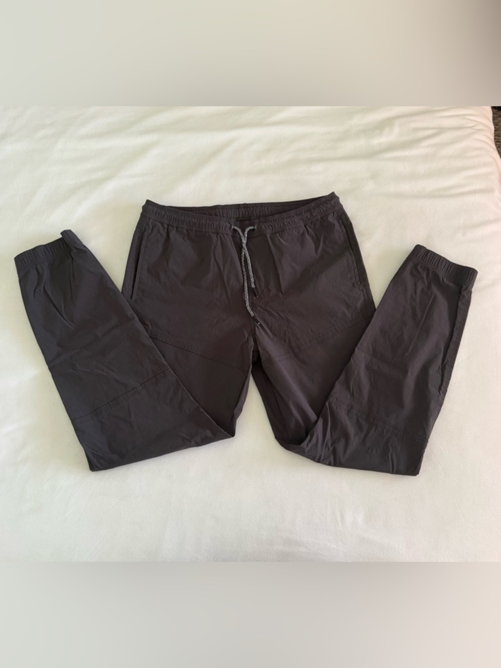 UB Active dark gray pants size medium.  Elastic waist & cuffs. EUC.